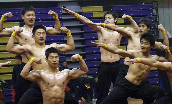 大学生健美.jpg