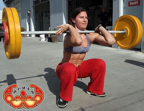 crossfit-girl-front-squat1.jpg