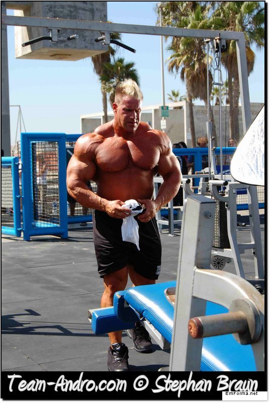 jay-cutler-venice-beach.jpg