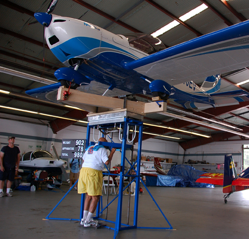 Sri-Chinmoy-airplane-771794.jpg