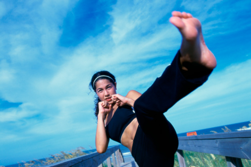 women-kickboxing.jpg