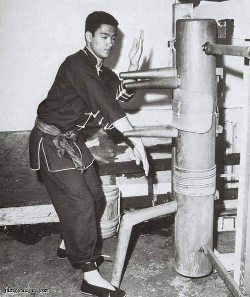 沙发自己坐.jpg