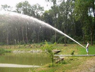strong-pee-like-fountain.jpg