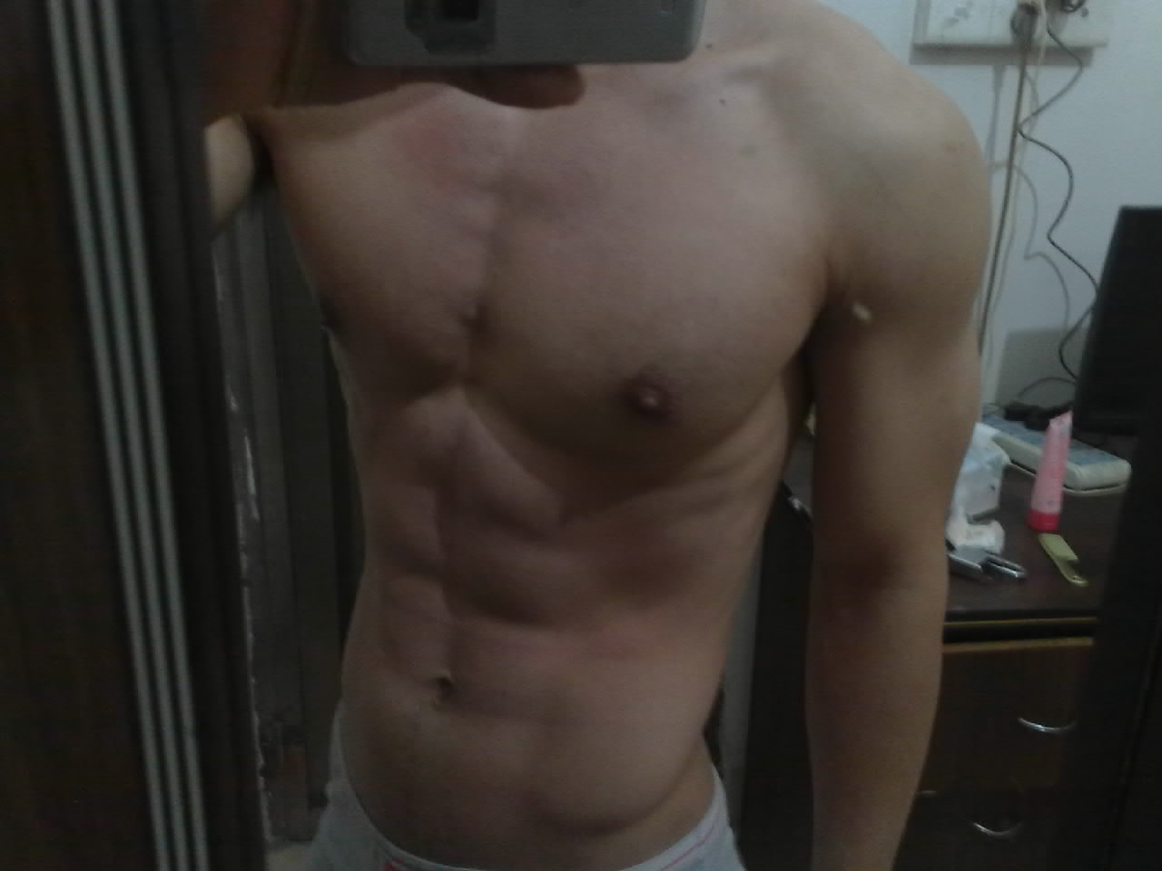 20120117393-001.jpg