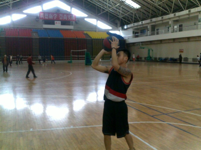 psbCA8TQRO2.jpg