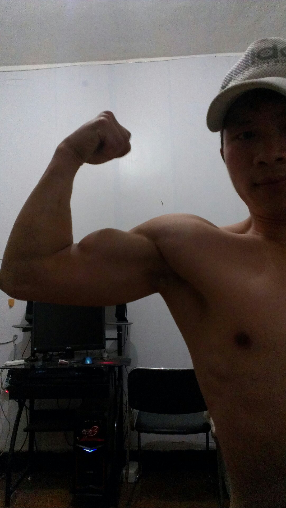 正面二头肌.jpg