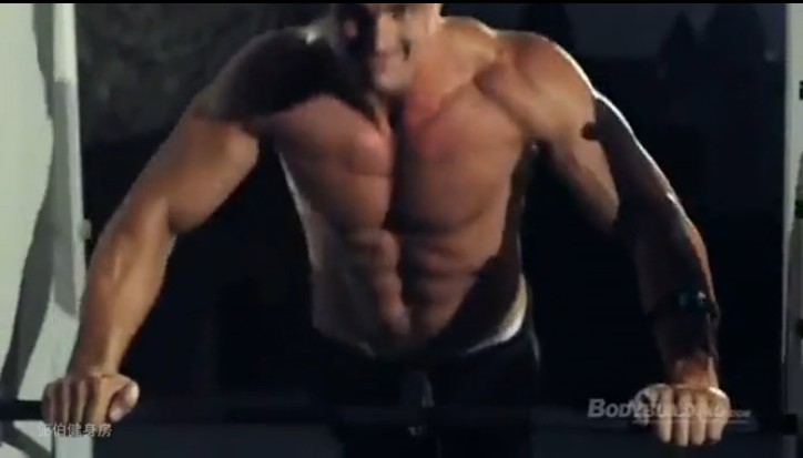Incline push-up wide.jpg