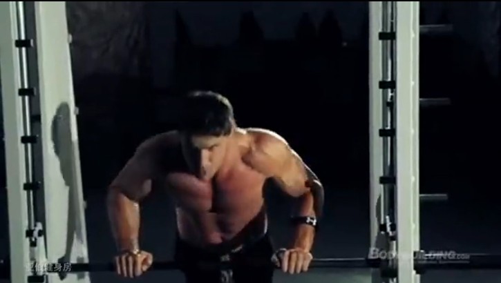 Incline push-up medium.jpg