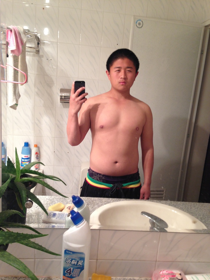 221228mv0wy0v4l4z4oo44.jpg