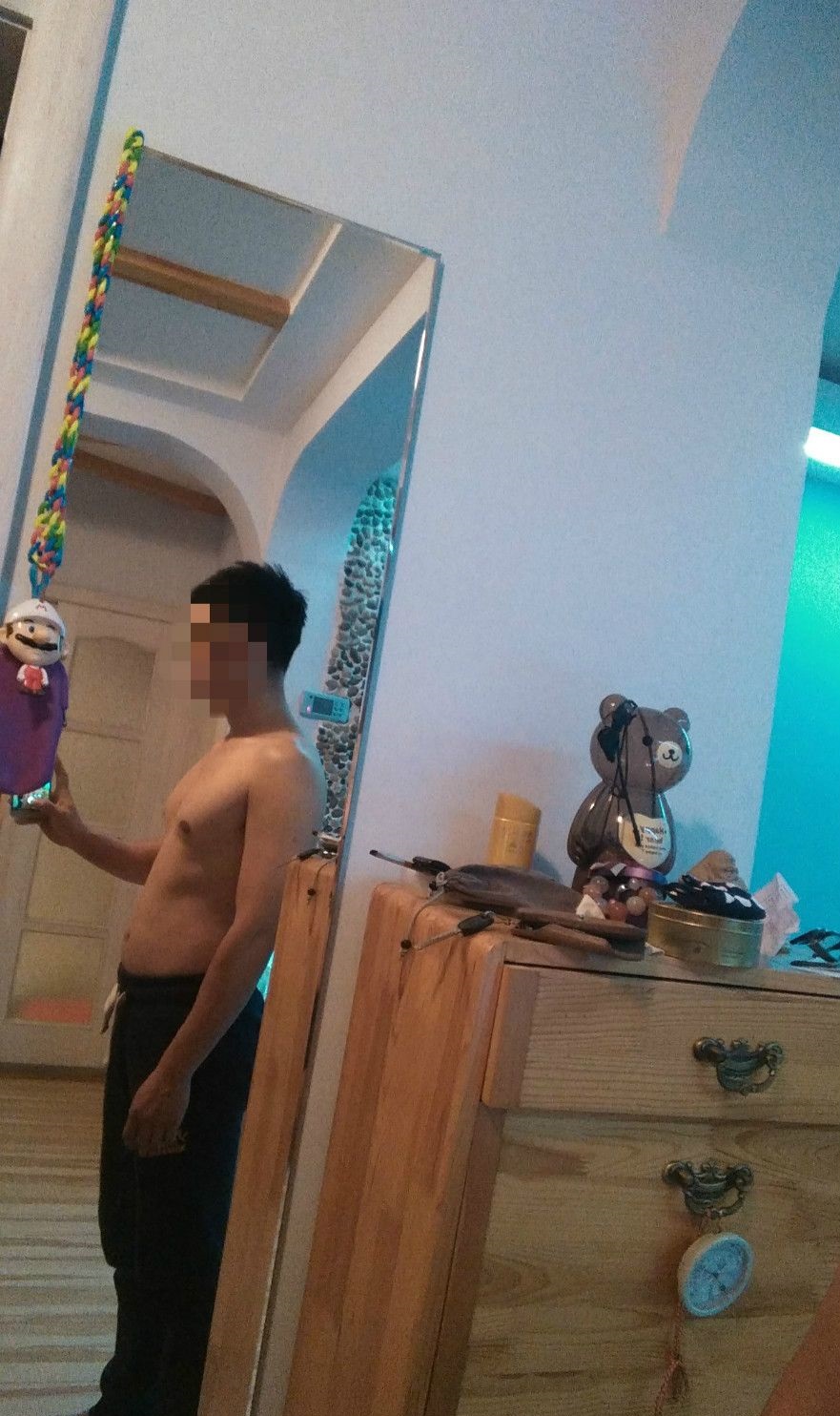 221433vdz656j5h67elooy.jpg