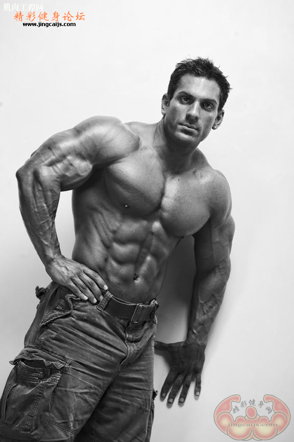 健美型男 Armon Adibi2.jpg