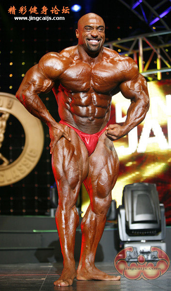 Dennis James.jpg