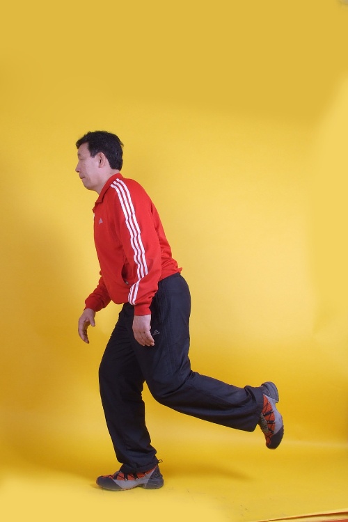 倒着走1.jpg