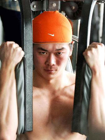半裸健身.jpg