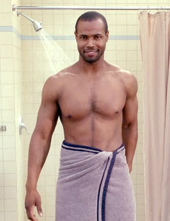 以赛亚·穆斯塔法（Isaiah Mustafa）.jpg
