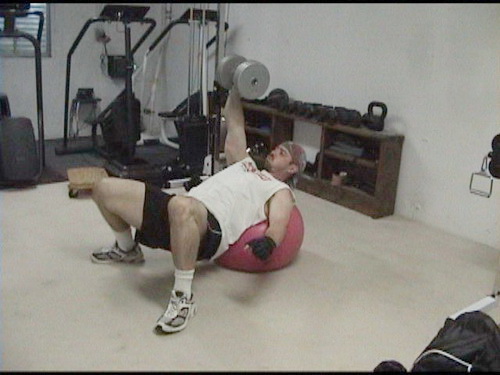 one-arm-dumbell-bench-press1.jpg